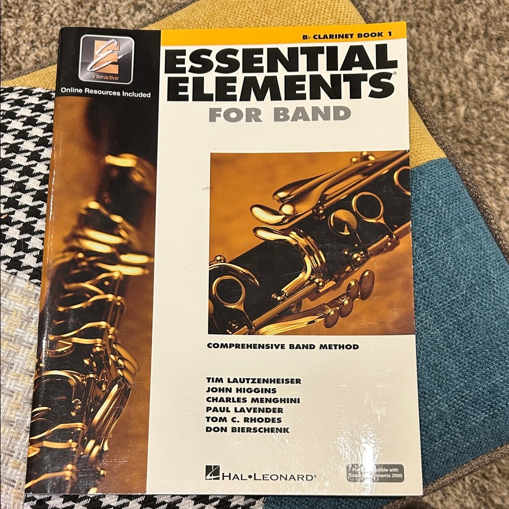 Yamaha Clarinet Essentials Kit with Juno Reeds - Picture 6 of 8